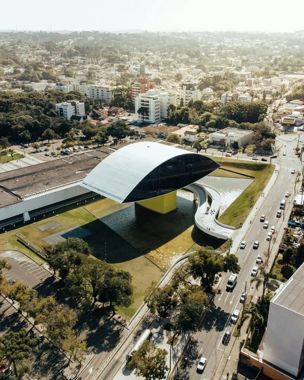 Imagem aérea do Museu do olho.